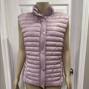 CLASSIC 20 LIGHT PUFFER VEST.
